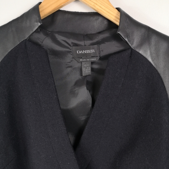 Danier leather wool and leather coat - Picture 10 of 16